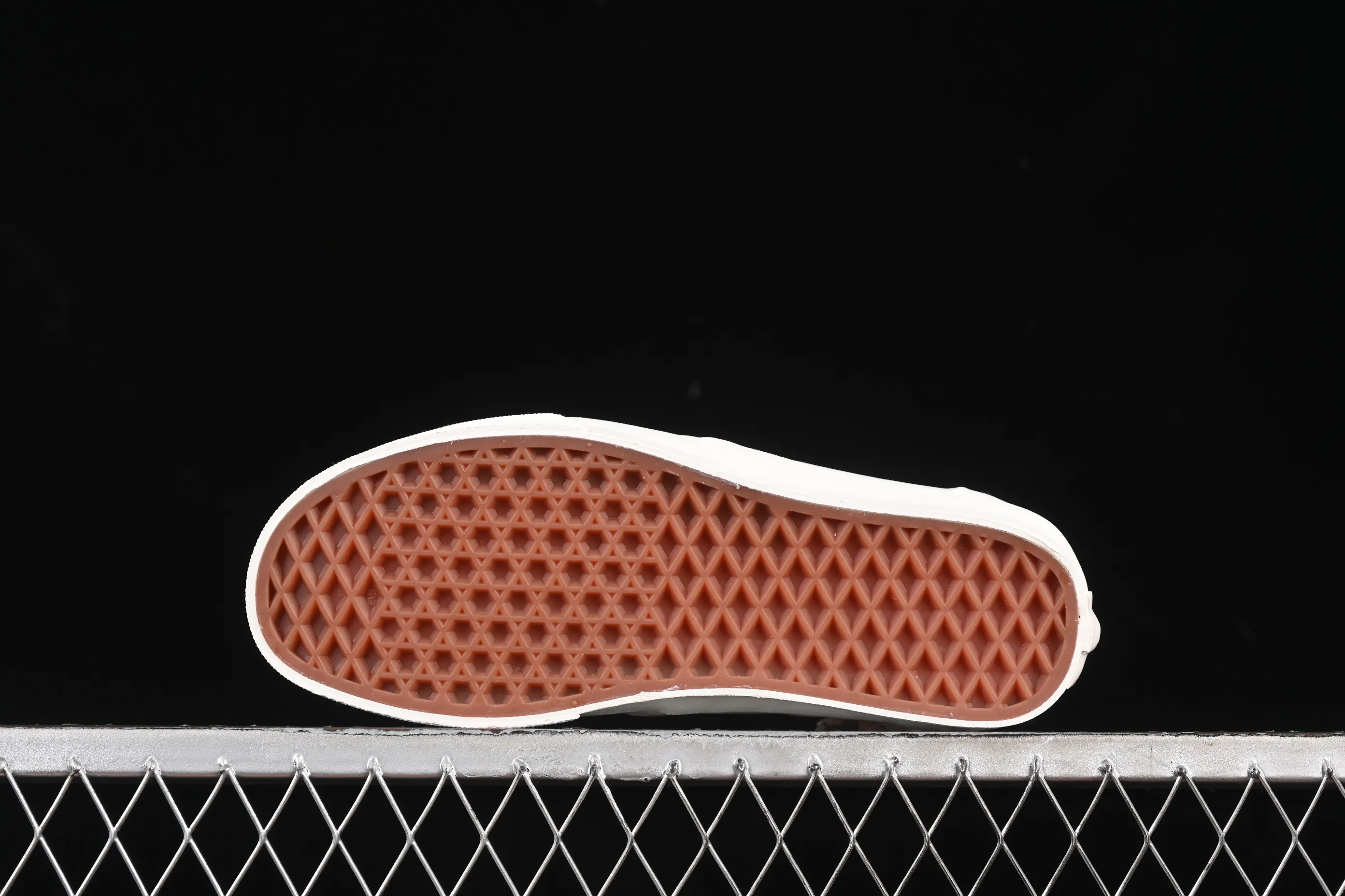 All categories Vans Vans series Vans Low Vans low-top Vans Slip-On Classic checkerboard one-legged casual sneakers VN0009QCBLE